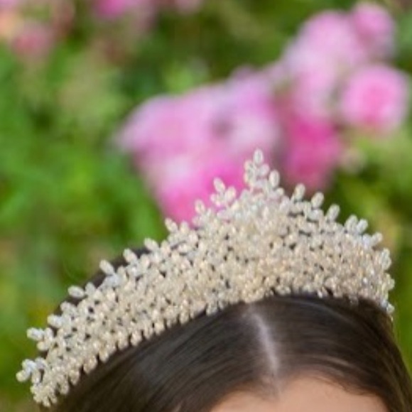 Zirconia crystal bridal crown accessory - Picture 2 of 2
